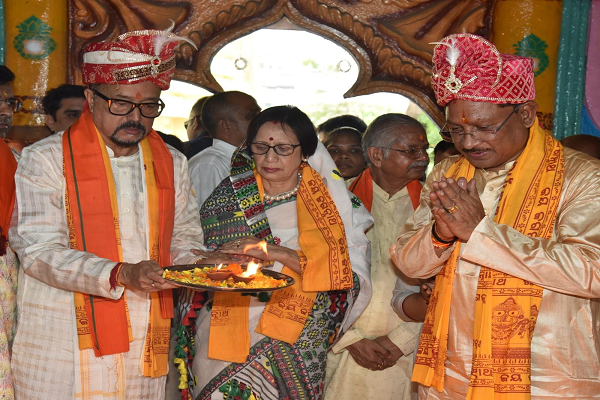 रथयात्रा महोत्सव में शामिल हुए राज्यपाल श्री रमेन डेका