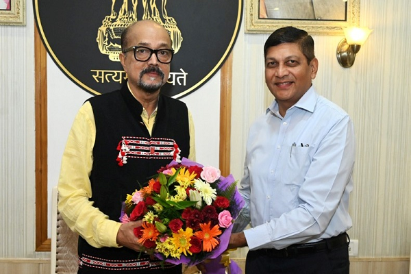 राज्यपाल ने मुख्य सचिव जैन को सेवानिवृत्ति पर दी शुभकामनाएं