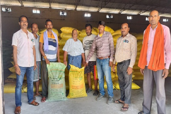 समितियों में खाद - बीज का है पर्याप्त इंतजाम