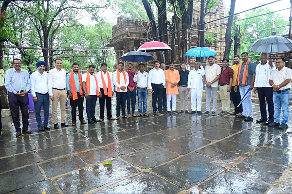  उपमुख्यमंत्री श्री विजय शर्मा के पहल पर श्रद्धालुओं, कांवड़ियों के लिए भोरमदेव, बूढ़ामहादेव मंदिर सहित सभी मार्गों में निःशुल्क ठहरने, स्वलपाहार, पेयजल, मेडिकल की व्यवस्था