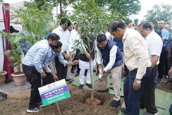 अन्तर्राष्ट्रीय सहकारिता दिवस पर आयोजित संगोष्ठी में शामिल हुए केदार कश्यप