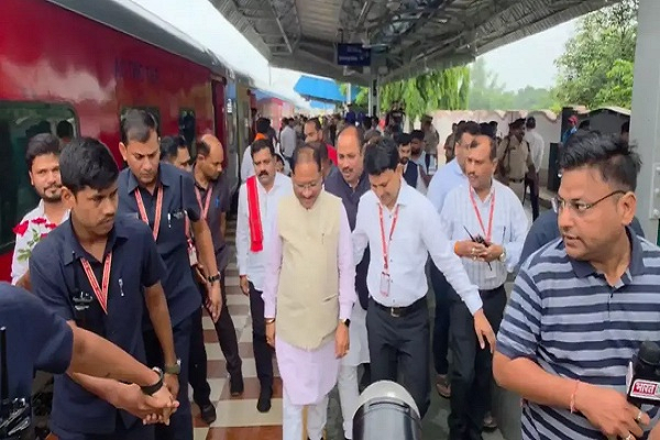 मैनपाट में भाजपाईयों का जमावड़ा