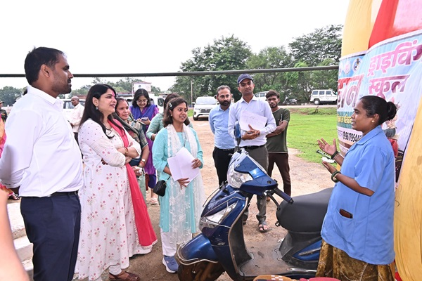 संयुक्त सचिव श्रीमती स्वाति शर्मा ने किया बिहान की गतिविधियों का अवलोकन