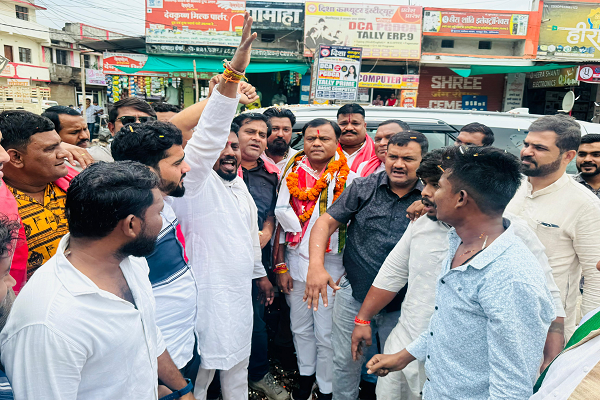  जन न्याय पदयात्रा में शामिल होने पहुंचे प्रदेश कांग्रेस अध्यक्ष दीपक बैज, गरियाबंद में हुआ जोरदार स्वागत