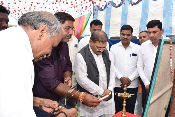  शिक्षा जीवन का एक महत्वपूर्ण अंग : संतोष पांडेय