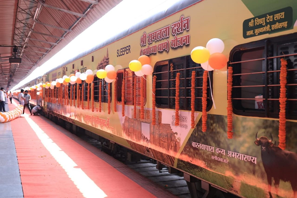  मुख्यमंत्री श्री विष्णु देव साय की पहल से &lsquo;श्री रामलला दर्शन योजना&rsquo; हो रही साकार &mdash; रजत जयंती वर्ष में आस्था और सांस्कृतिक चेतना की ऐतिहासिक पहल