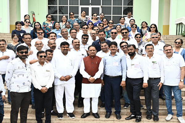  मुख्यमंत्री से जैन समाज के प्रतिनिधिमंडल ने की सौजन्य मुलाकात