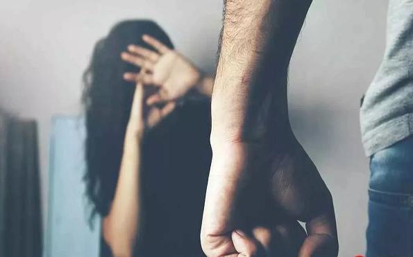 मौलाना की घिनौनी करतूत...पहले की गर्भवती पत्नी की पीटकर की हत्या, फिर यूपी ले जाकर दफनाया