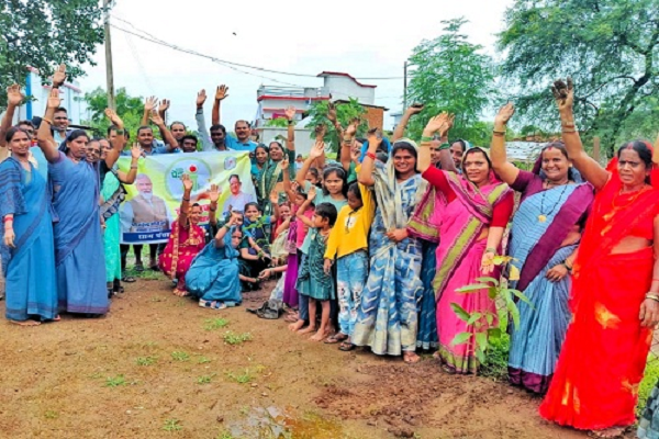 बालोद जिले वासियों ने 1 लाख 74 हजार पौधरोपण कर रचा नया इतिहास