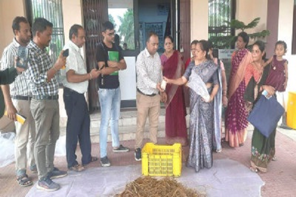 कृषि विज्ञान केन्द्र में मशरूम उत्पादन का प्रशिक्षण