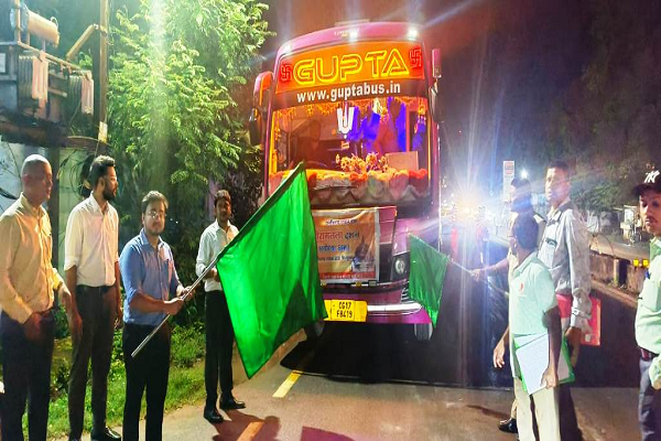 रामलला दर्शन के लिए बस्तर जिले के 87 तीर्थ यात्री रवाना
