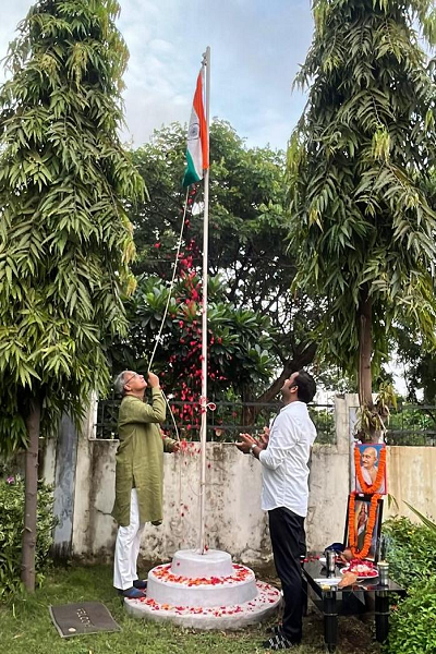 खाद्य आयोग के अध्यक्ष श्री संदीप शर्मा ने किया ध्वजारोहण
