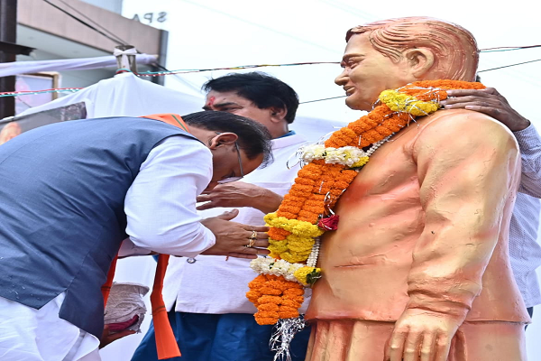 आज हम पते में जिस 'छत्तीसगढ़' शब्द का उपयोग करते हैं, वह श्रद्धेय अटल जी की ही देन &ndash; मुख्यमंत्री श्री साय