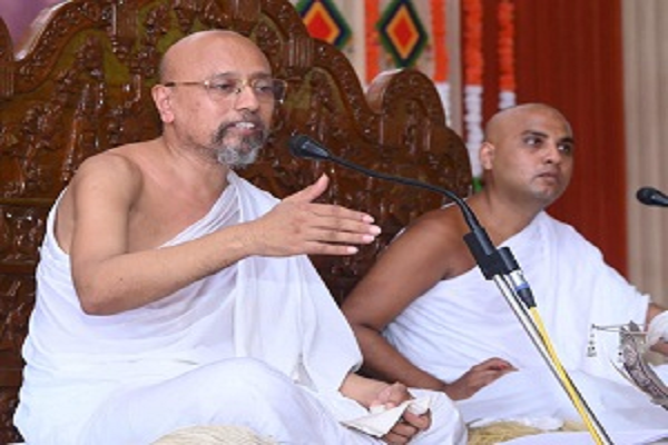 गृहस्थ होकर भी वैरागी होना एवं मन पर विजय पाना श्रीकृष्ण से सीखो : मनीष सागरजी महाराज