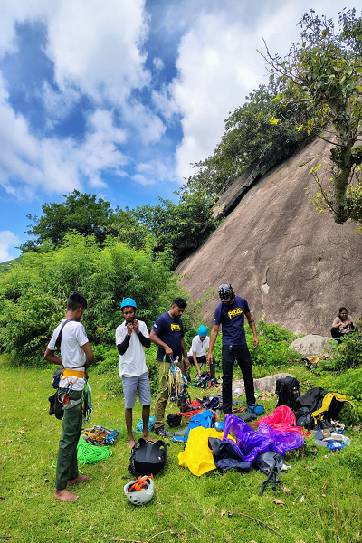  हिमालयन पर्वतारोहण अभियान पर निकली युवा टीम :अभियान का नेतृत्व पर्वतारोही स्वप्निल राचेलवार एवं राहुल ओगरा करेंगे