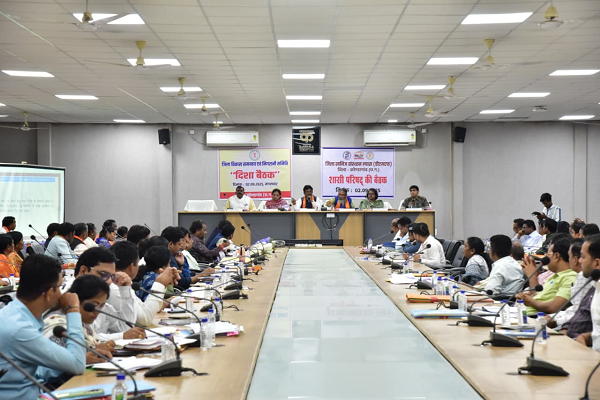 किसानों को उचित मूल्य पर खाद उपलब्ध कराने और जल जीवन मिशन के कार्यों में गुणवत्ता लाने के दिए गए निर्देश