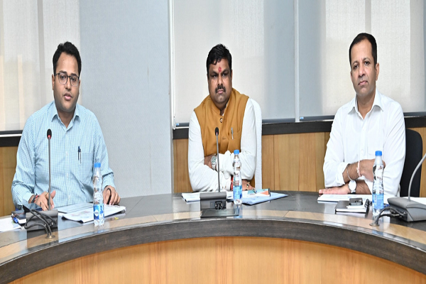 हाईस्कूल और हायर सेकेण्डरी के परिणाम सुधार के लिए ठोस प्रयास करें : शिक्षा मंत्री श्री गजेन्द्र यादव