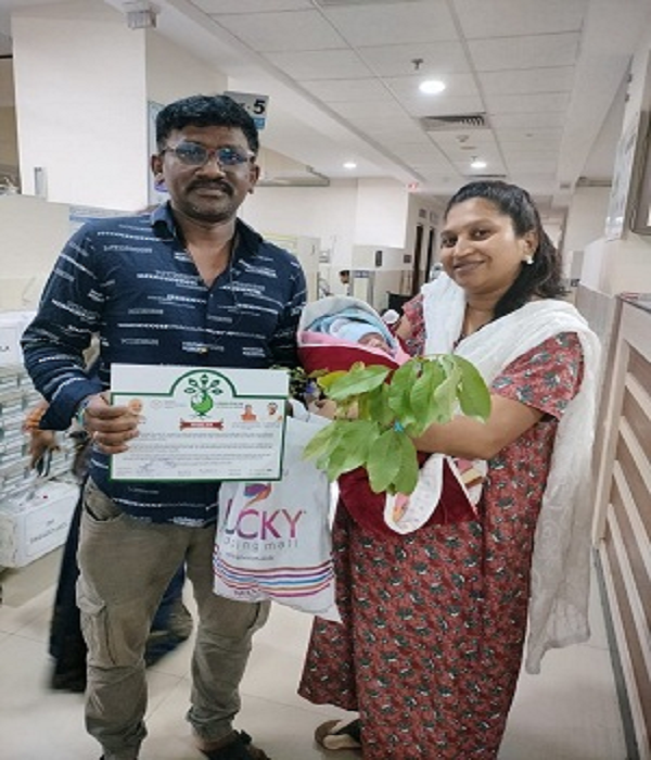 नवजात शिशुओं के नाम पर फलदार पौधों का वितरण