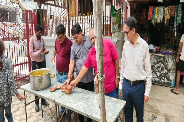  विशाल भंडारा कार्यक्रम सम्पन्न ।