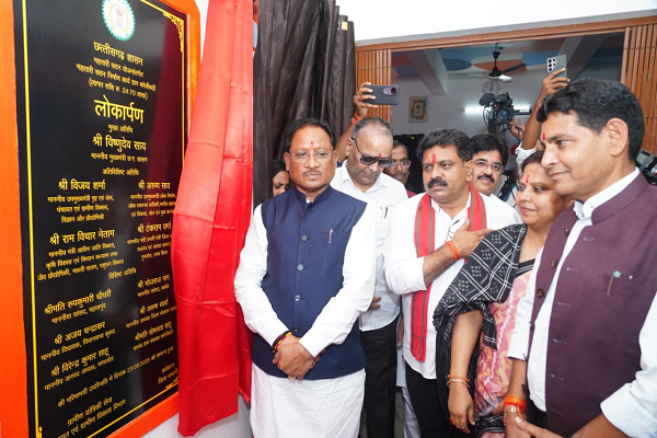 छत्तीसगढ़ को महिला केन्द्रित विकास का मॉडल बनाने वाली योजना महतारी सदन : सीएम श्री साय