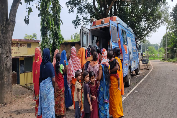 स्वस्थ नारी, सशक्त परिवार अभियान&lsquo; अंतर्गत सुदूर अंचलों तक पहुँची विशेषज्ञ स्वास्थ्य सेवाएँ