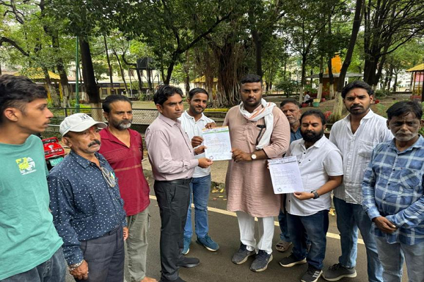 गोदावरी स्टील प्लांट हादसे में मृतकों को न्याय दिलाने कांग्रेस ने सौंपा ज्ञापन