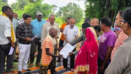 संयुक्त ग्राम सभा :ग्रामीणों ने बड़ी उत्साह के साथ गांव के विकास कार्यों का प्रस्ताव रख किया अनुमोदित