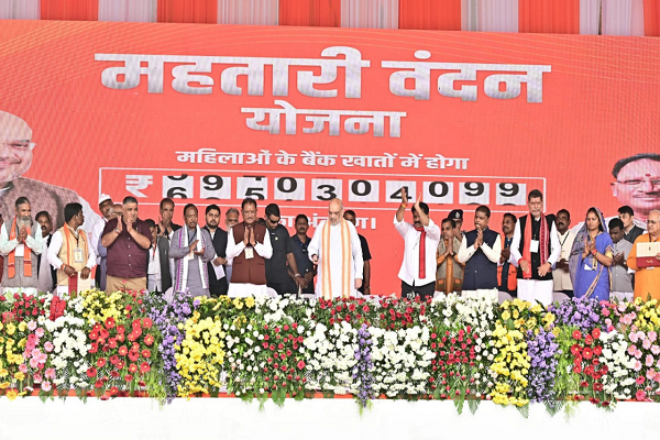 केन्द्रीय गृह एवं सहकारिता मंत्री श्री अमित शाह ने आज छत्तीसगढ़ के जगदलपुर में बस्तर दशहरा महोत्सव को संबोधित किया