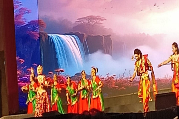  बस्तर दशहरा लोकोत्सव के पहले दिन अयोध्या की राम लीला ने बांधा समां