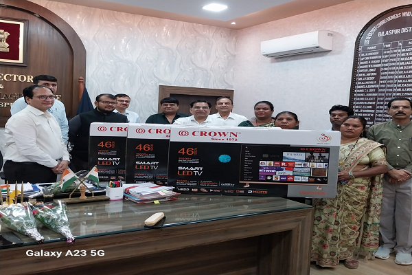  शिक्षा में डिजिटल क्रांति- 1100 विद्यालयों को मिलेगी स्मार्ट टीवी की सौगात