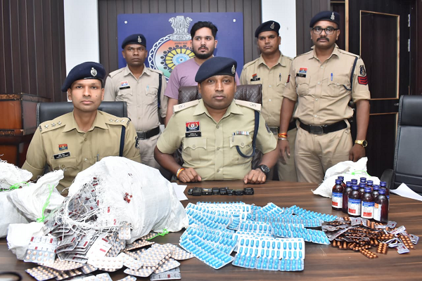 दुर्ग पुलिस का आपरेशन विश्वास : नशा तस्करो पर लगातार कार्यवाही