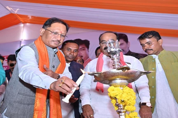 मुख्यमंत्री श्री विष्णुदेव साय सर्व पिछड़ा वर्ग समाज के स्थापना दिवस में हुए शामिल