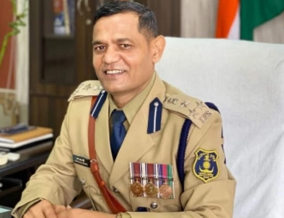 इंस्पेक्टर की पत्नी और IPS डांगी का मामला गरमाया, जांच शुरू...