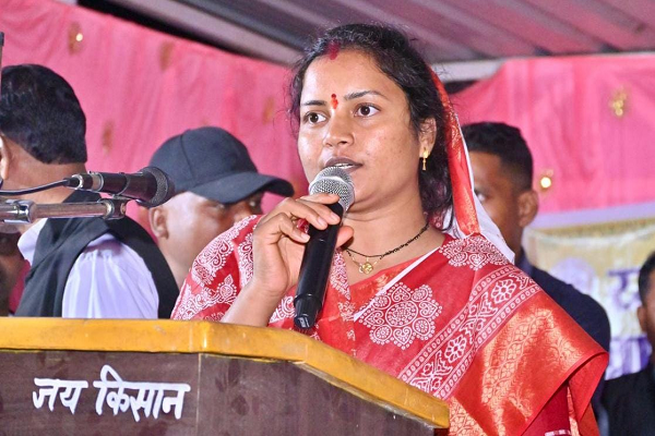 मंत्री श्रीमती लक्ष्मी राजवाड़े ने रजवार समाज के उत्कृष्ट विद्यार्थियों का किया सम्मान