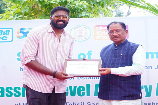 जशपुर के युवाओं ने छुआ हिमालय की ऊंचाइयों को: 5350 मीटर की ऊंचाई पर ट्रैकिंग, रॉक क्लाइंबिंग और आइस क्लाइंबिंग का अद्भुत अनुभव