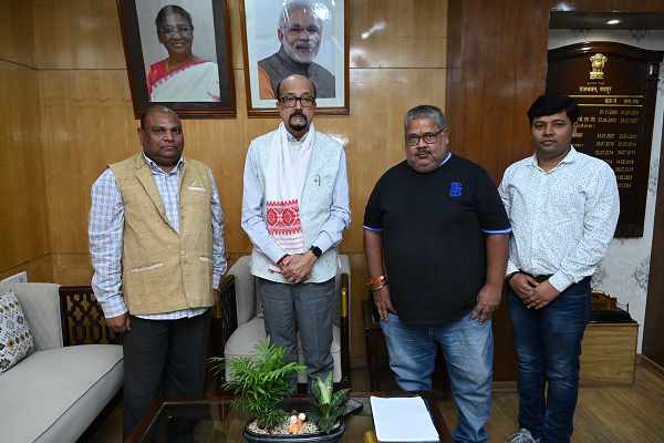  असम से आए भाजपा नेताओं ने मां बमलेश्वरी देवी दर्शन कर जताई प्रसन्नता,देश प्रदेश की खुशहाली की कामना