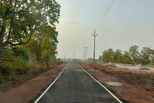 पक्की सड़कों ने बदली बलरामपुर के ग्रामीण जीवन की तस्वीर