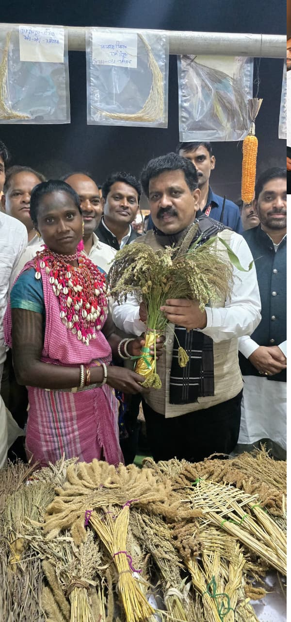 उपमुख्यमंत्री श्री शर्मा ने भारत की मिलेट्स क्वीन लहरी बाई बैगा को किया सम्मानित