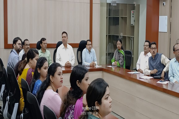 &lsquo;वंदे मातरम्&rsquo; की 150वीं वर्षगांठ पर आर्थिक एवं सांख्यिकी संचालनालय में हुआ सामूहिक गायन