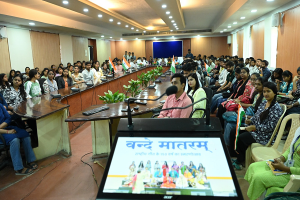 कृषि महाविद्यालय, रायपुर में किया गया &ldquo;वंदे मातरम&rdquo; के 150वें वर्ष समारोह का सीधा प्रसारण