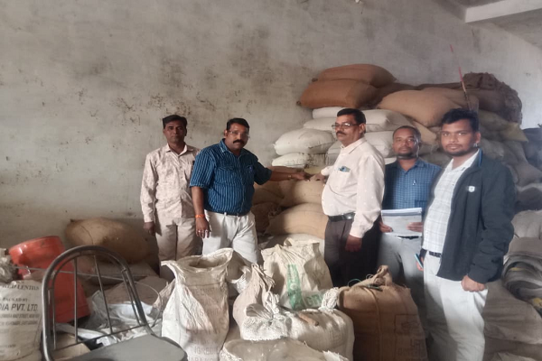 बलौदाबाजार जिले में 345 कट्टा धान जब्त