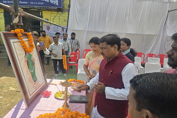 रायपुर : पल्ली केंद्र से धान खरीदी सत्र की शुरुआत, सहकारिता मंत्री केदार कश्यप ने किया निरीक्षण