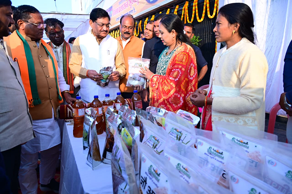  जनजातीय गौरव दिवस पर 'सूरजधारा' ब्रांड का शुभारंभ