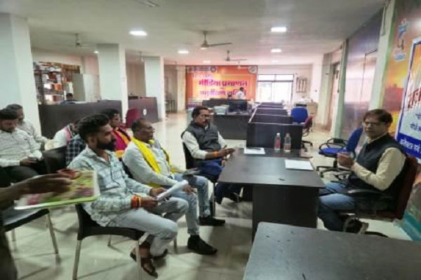 विशेष गहन पुनरीक्षण (एसआईआर) 2026 के संबंध राजनीतिक दलों को दी गई जानकारी