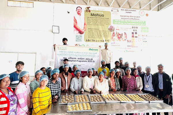 जशपुर के युवाओं को निफ्टेम विशेषज्ञों ने दिया प्रशिक्षण