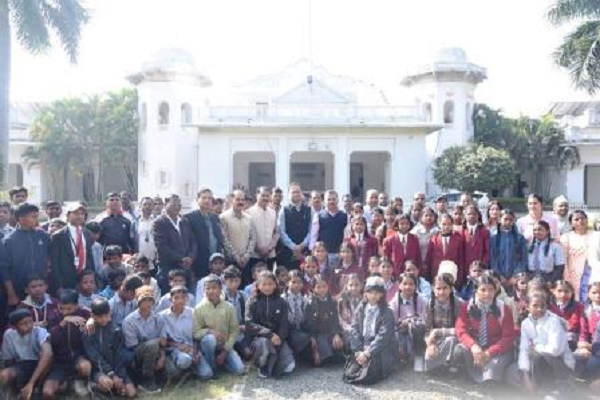 राष्ट्रीय आविष्कार अभियान अंतर्गत विद्यार्थियों को कराया गया शैक्षणिक भ्रमण