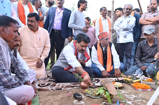 मुख्यमंत्री ग्राम गौरव पथ योजना से ग्रामीण अधोसंरचना हो रही सुदृढ़&ndash; उपमुख्यमंत्री श्री विजय शर्मा