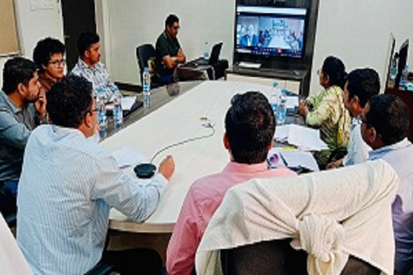 केंद्रीय प्रभारी अधिकारी की उच्च स्तरीय समीक्षा बैठक