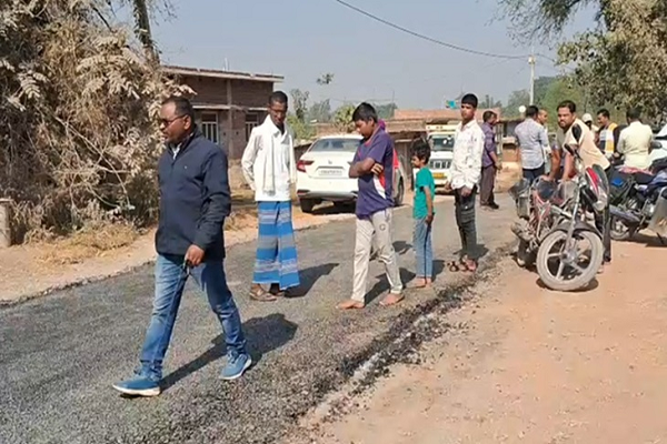 गिरसा-किसड़ा सड़क निर्माण में भ्रष्टाचार: ग्रामीणों ने गुणवत्ता पर उठाए सवाल