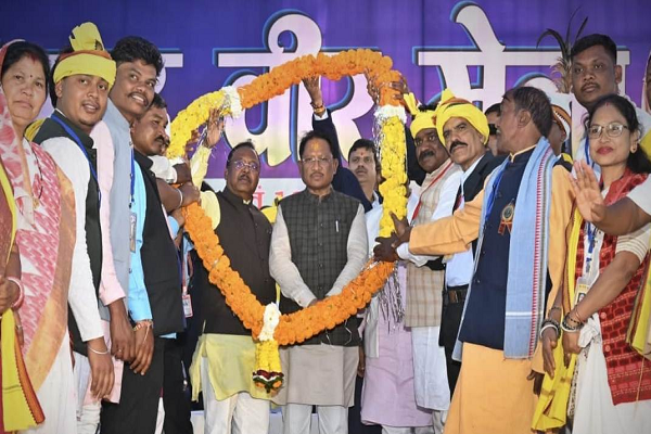 राष्ट्र व समाज के नव निर्माण में आदिवासी समाज के अमर शहीदों एवं महापुरूषों का अद्वितीय योगदान: मुख्यमंत्री श्री साय